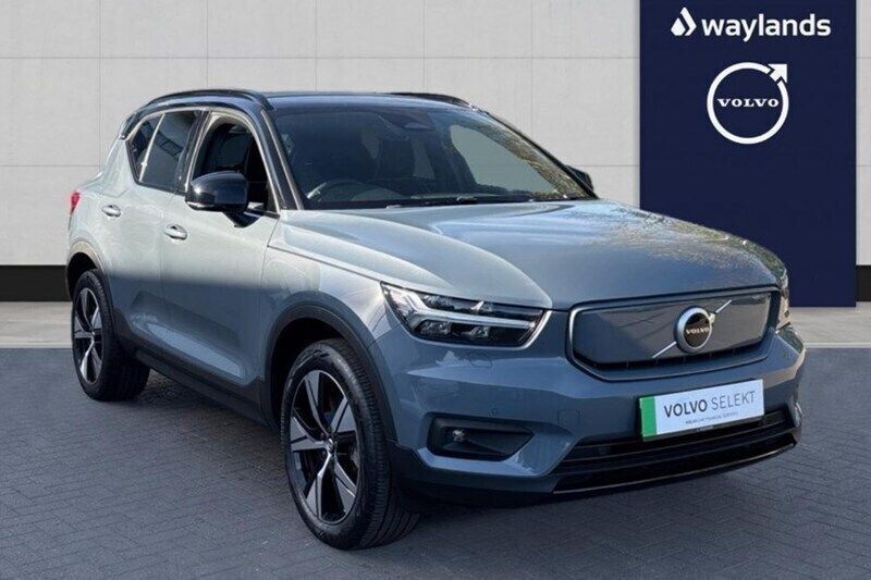 Used 2022 Volvo XC40 Plus SUV | £26,340 (Fair price) - Image 1/1