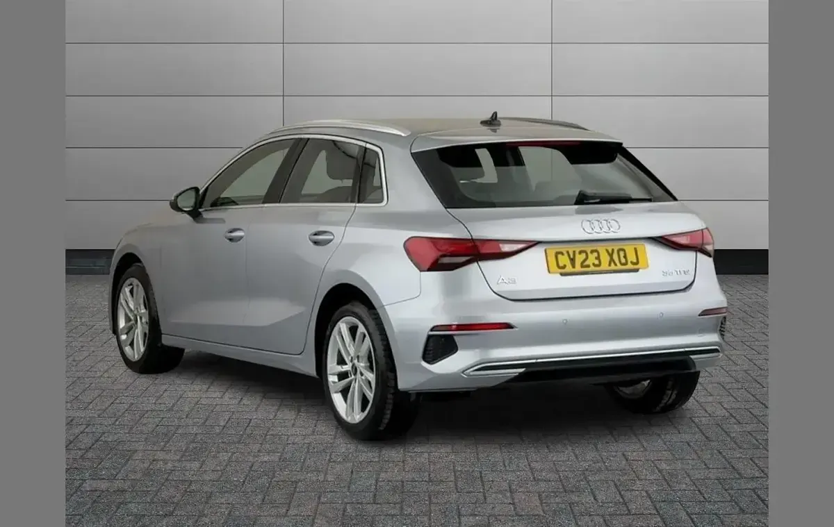 Used Audi A3 Sport 147 HP (108 kW) 2023 Silver Sedan
