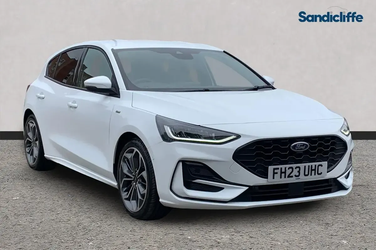 Second-hand Ford Focus ST-Line X 125 CP (91 kW) 2023 Hatchback