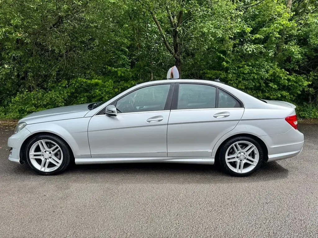 Käytetty Mercedes C220 Sport Edition 2014 Hopea Sedan