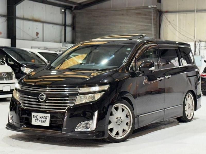Used Nissan Elgrand 2010 Black MPV