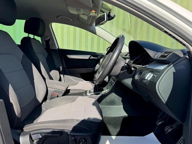 Used VW Passat 2014 White Estate