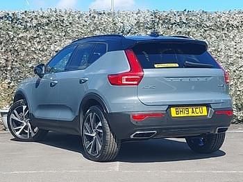 Used Volvo XC40 R-Design Pro 190 HP (139 kW) 2019 Grey SUV