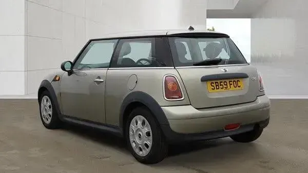Used Mini ONE Hatch 95 HP (69 kW) 2009 Silver Hatchback