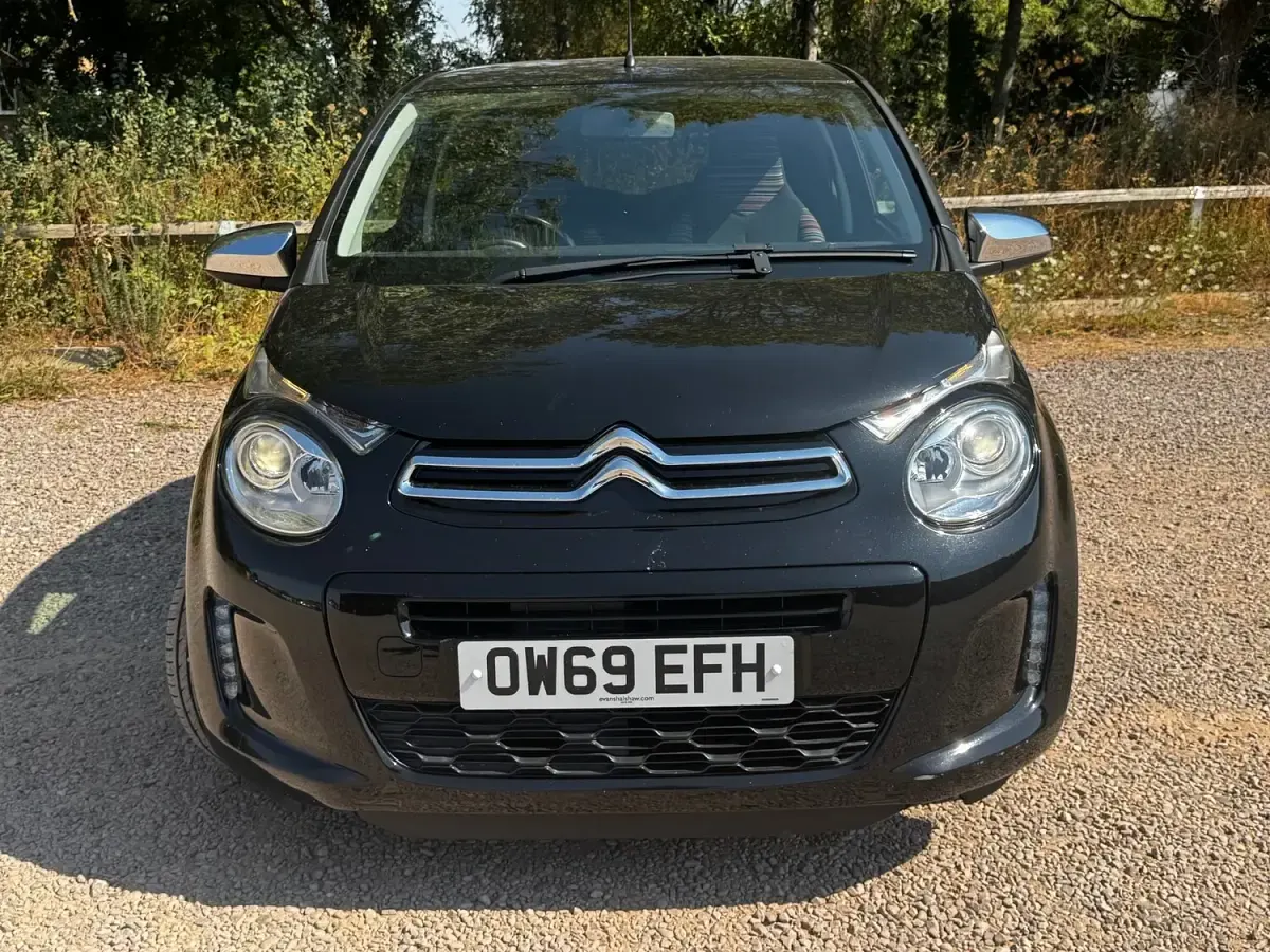 Used Citroën C1 Flair 70 HP (51 kW) 2020 Black Hatchback