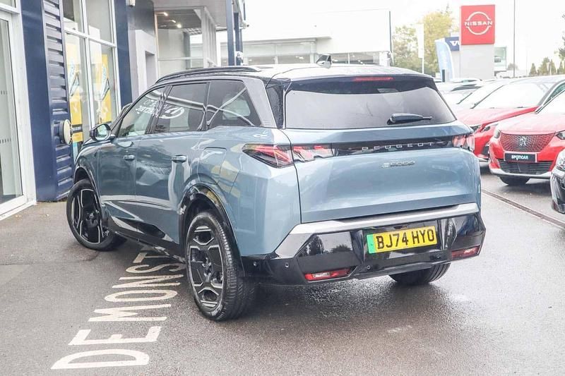 Blue Used 2024 Peugeot e-5008 GT SUV | £36,798 (Expensive) - Image 1/4