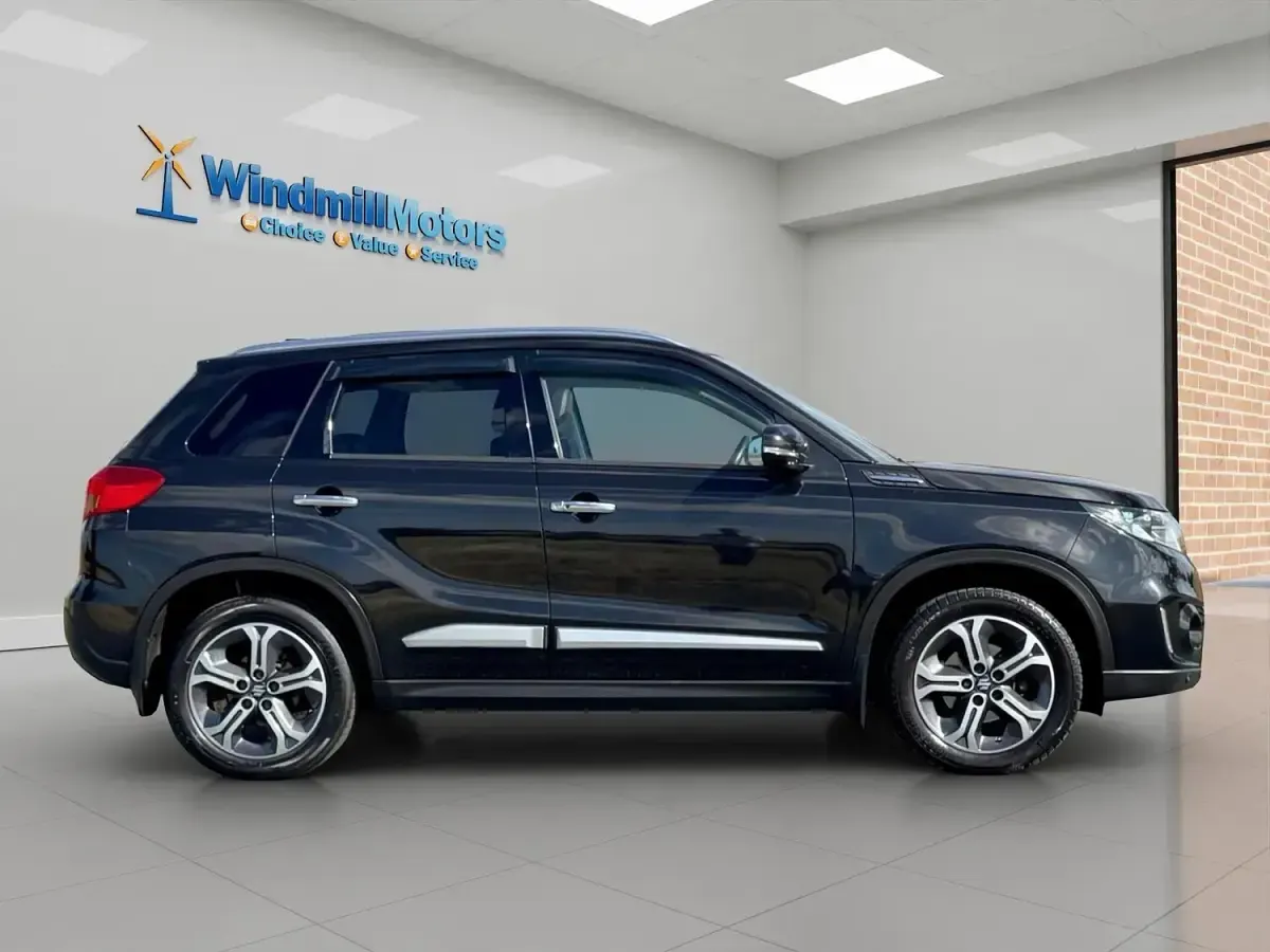 Used Suzuki Vitara SZ5 120 HP (88 kW) 2015 Black SUV