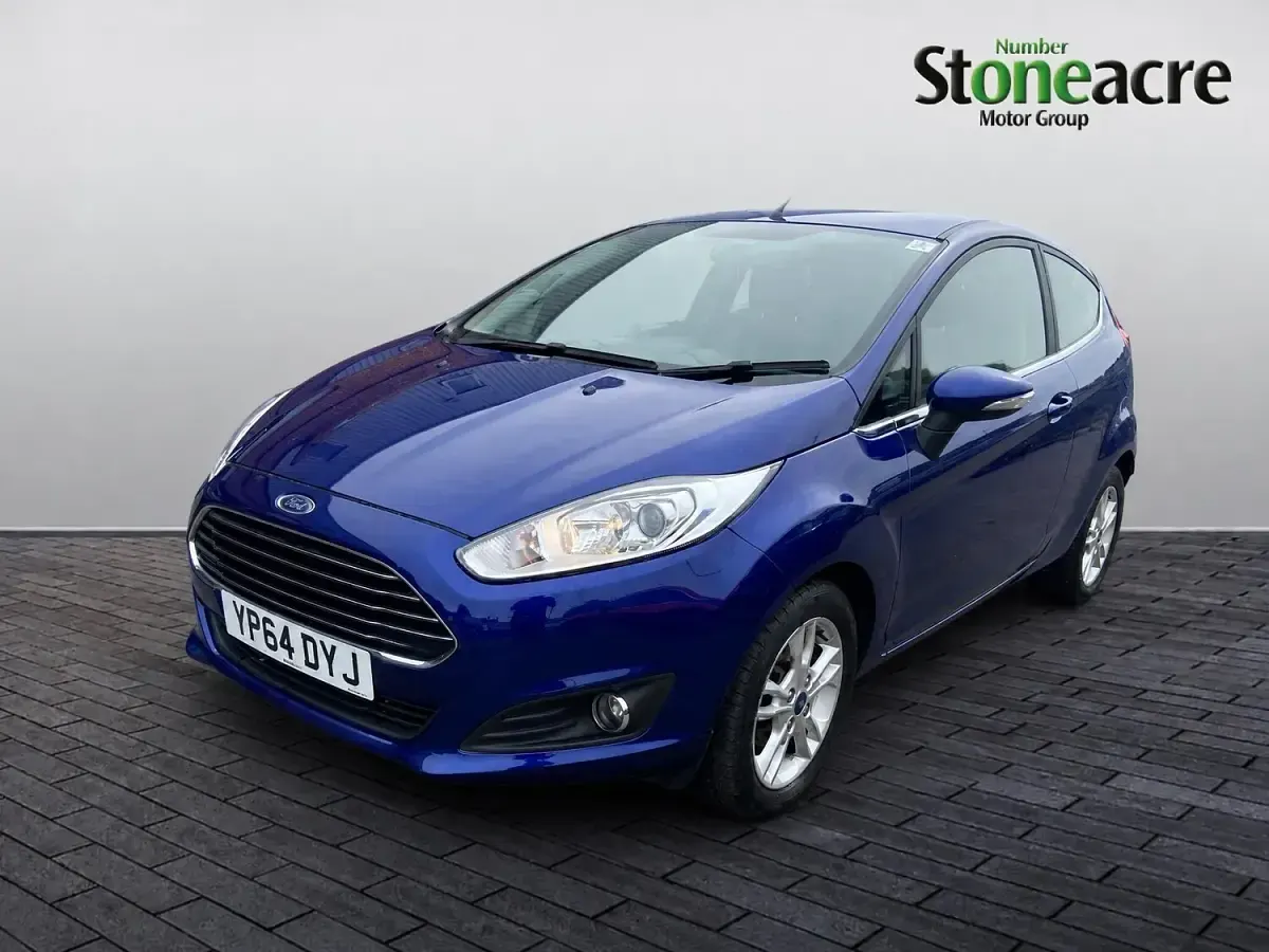 Used Ford Fiesta Zetec 80 HP (58 kW) 2014 Blue Hatchback