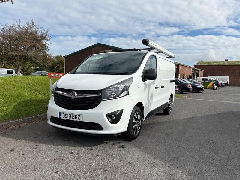 Gebraucht Vauxhall Vivaro Sportive 125 PS (91 kW) 2019 Weiß Van / Kleinbus