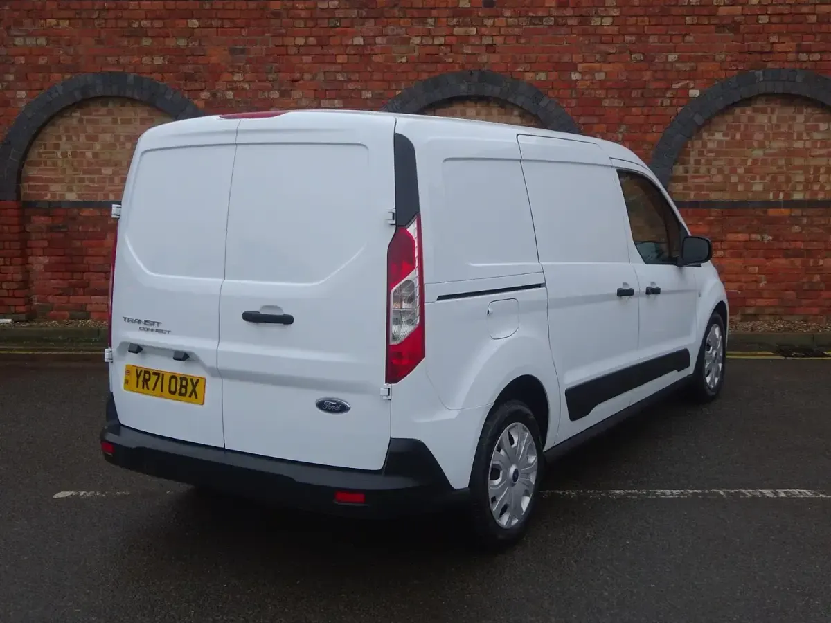 Used Ford Transit Connect Trend 100 HP (73 kW) 2021 White MPV