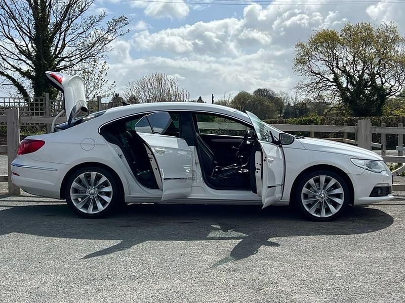 Usado VW Passat GT 140 HP (102 kW) 2011 Branco Coupé