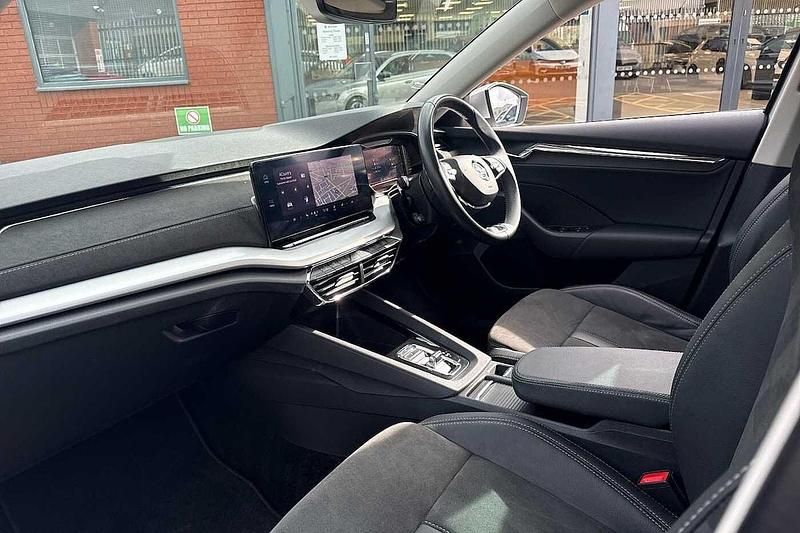 Used Skoda Octavia SE L 147 HP (108 kW) 2023 Silver Estate