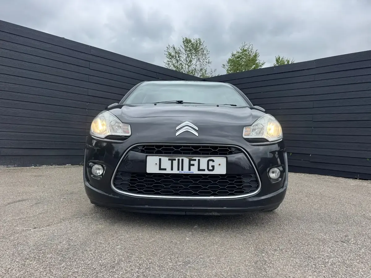 Used Citroën C3 Exclusive 2011 Black Hatchback