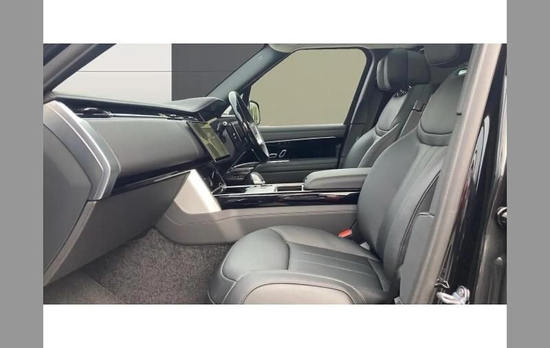 Used Land Rover Range Rover Autobiography 350 HP (257 kW) 2024 Other SUV