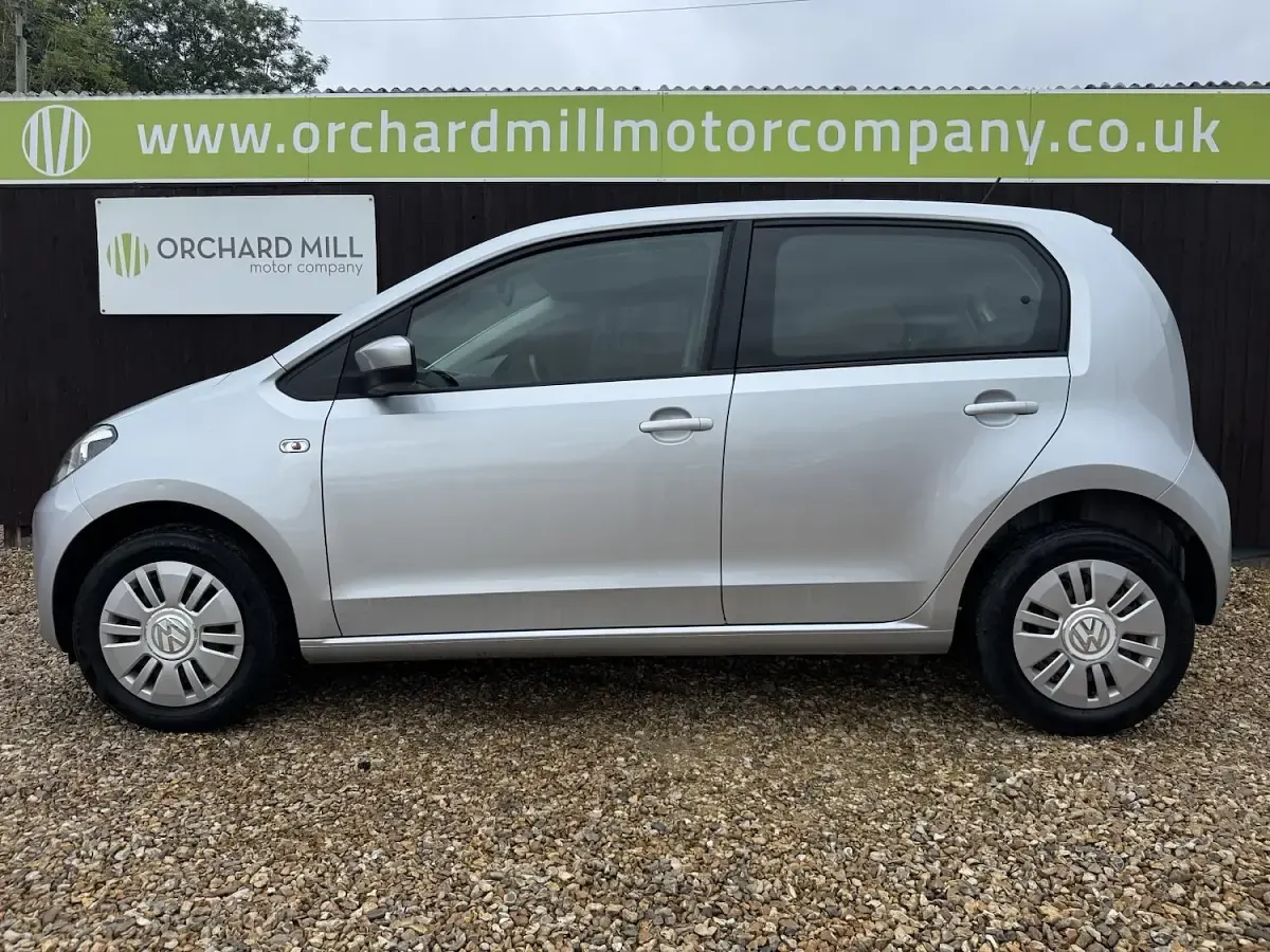 Used VW up! move up! 60 HP (44 kW) 2015 Silver Hatchback