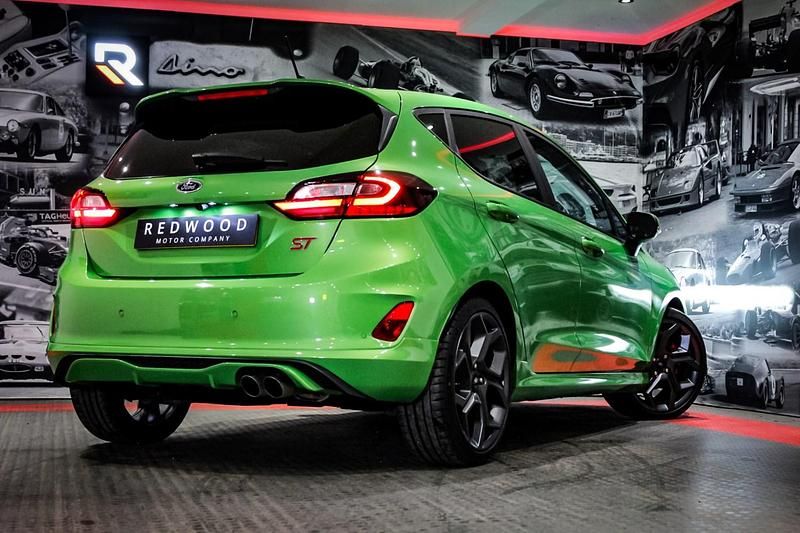 Used Ford Fiesta ST 200 HP (147 kW) 2023 Green Hatchback