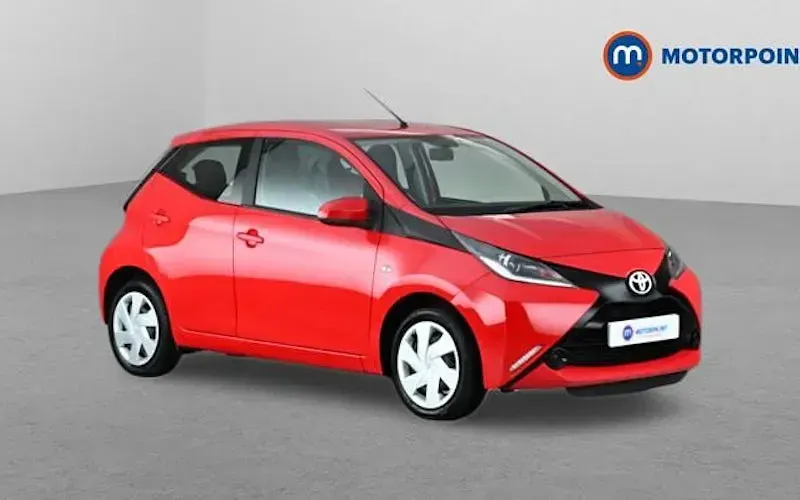 Used Toyota Aygo X-play 69 HP (50 kW) 2017 Hatchback