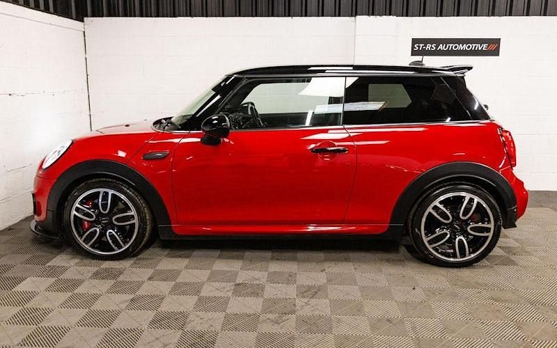 Used Mini John Cooper Works Hatch 231 HP (169 kW) 2017 Red Hatchback