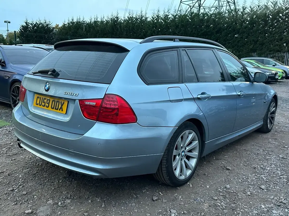 Used BMW 318 2009 Blue Estate