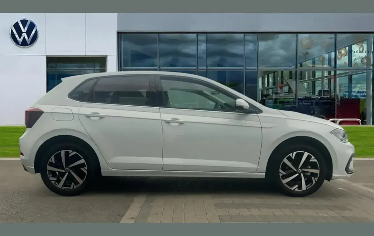 New VW Polo Match 95 HP (69 kW) 2026 Pure white Hatchback