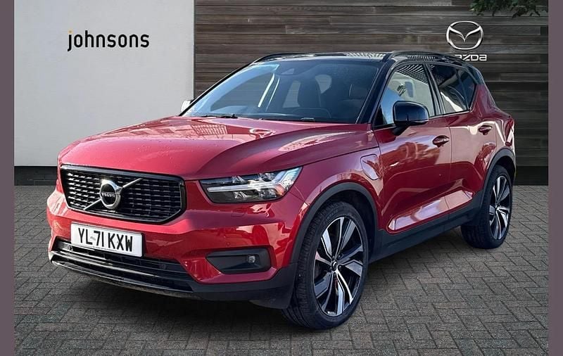 Used Volvo XC40 R-Design Pro 258 HP (189 kW) 2021 Red SUV