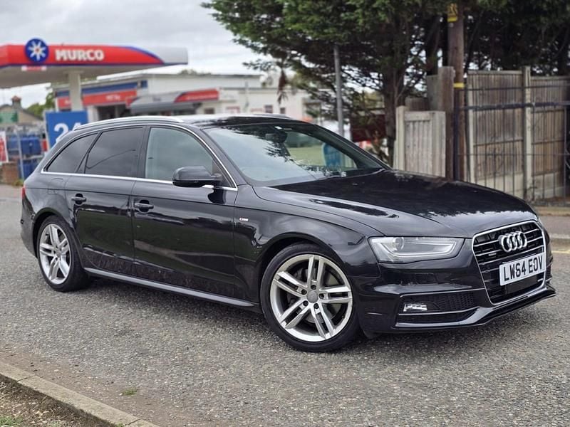 Black Used 2025 Audi A4 S-Line Estate | £9,495 - Image 1/4