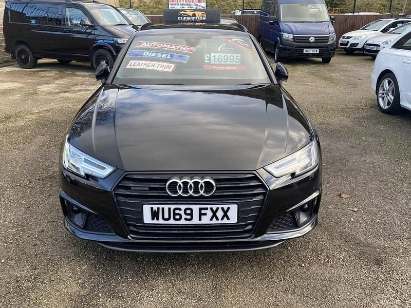 Begagnad Audi A4 Black Edition 2019 Svart Kombi