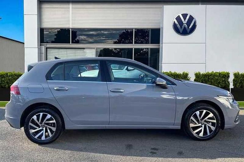 Used VW Golf VIII Style 204 HP (150 kW) 2025 Grey Hatchback