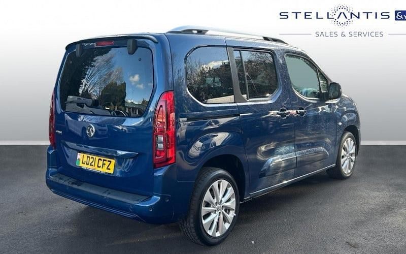 Used Vauxhall Combo Elite 131 HP (96 kW) 2021 MPV
