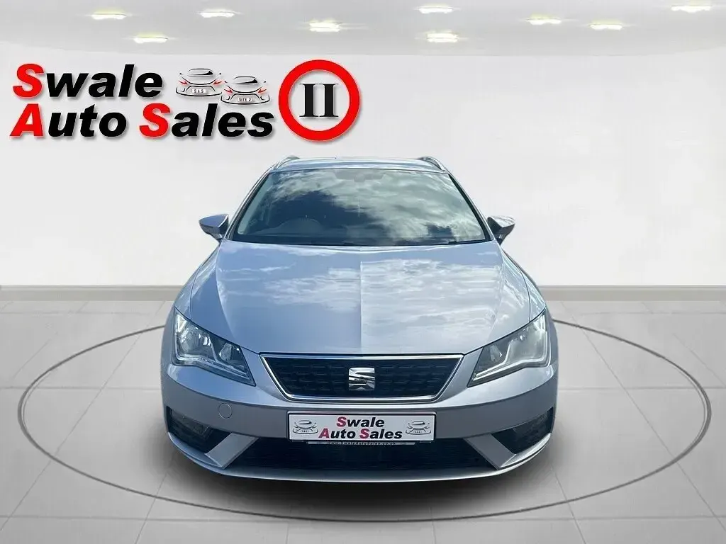 Begagnad Seat Leon ST SE Dynamic 110 HK (80 kW) 2018 Silver Kombi