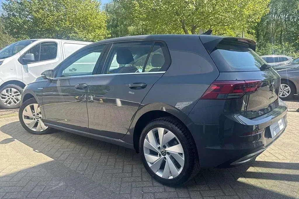 Used VW Golf VIII Style 130 HP (95 kW) 2024 Grey Hatchback
