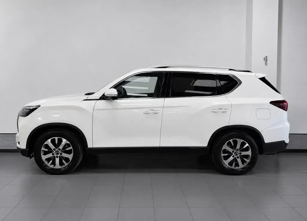 Used SsangYong Rexton 202 HP (148 kW) 2022 White SUV