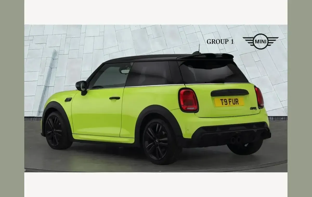 Used Mini Cooper S Premium 176 HP (129 kW) 2023 Yellow Hatchback