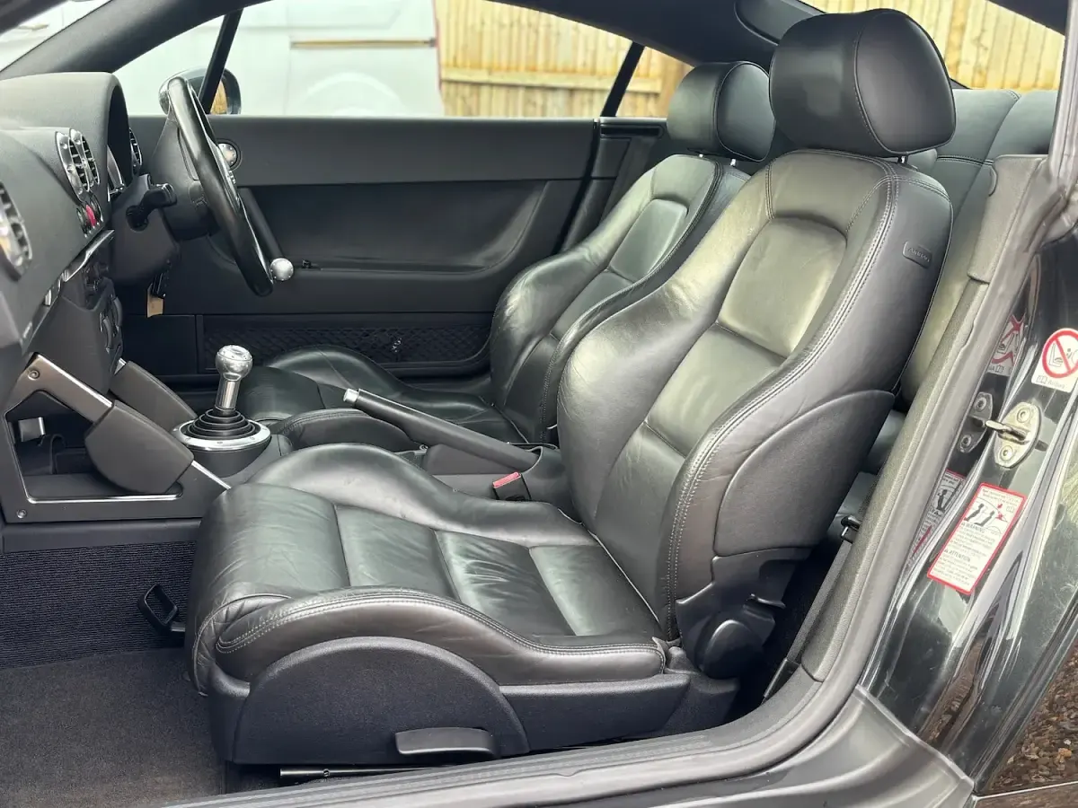 Used Audi TT 180 HP (132 kW) 2003 Black Coupe