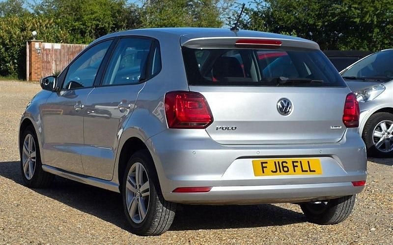 Begagnad VW Polo S 60 HK (44 kW) 2017 Silver Halvkombi