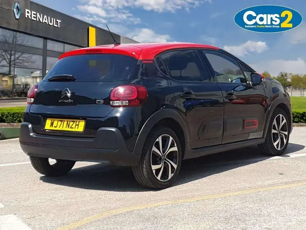 Used Citroën C3 Shine 102 HP (75 kW) 2021 Black Hatchback