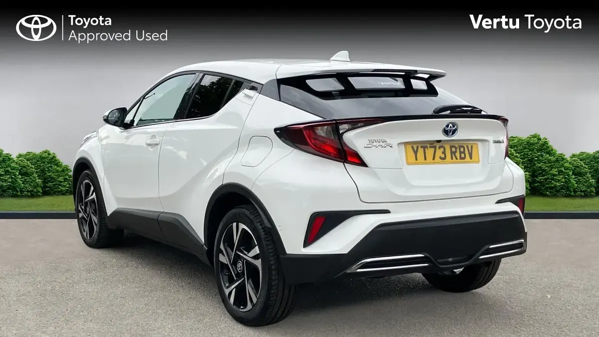 Used Toyota C-HR Design 184 HP (135 kW) 2023 White SUV