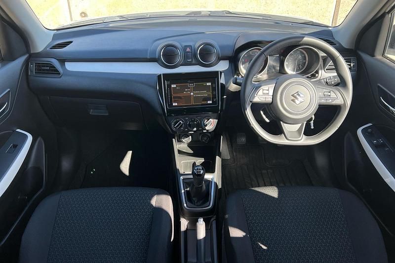 Usado Suzuki Swift SZ-L 2023 Branco Citadino