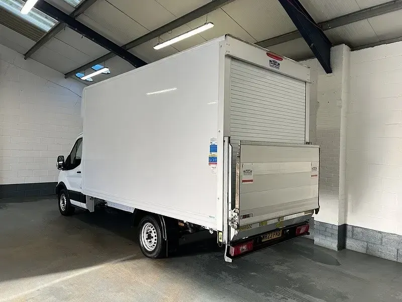 Usado Ford Transit S 130 CV (95 kW) 2023 Blanco Descapotable