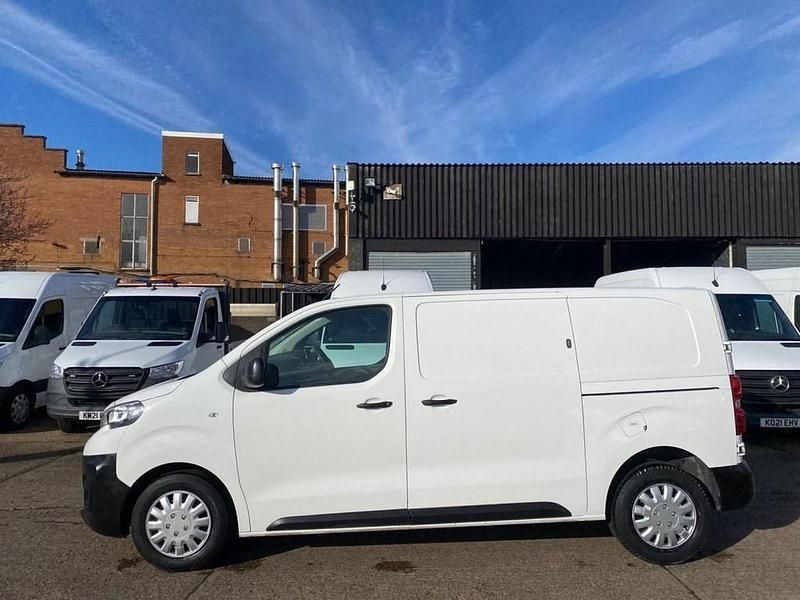 Used Peugeot Expert 100 HP (73 kW) 2020 White Van