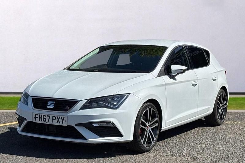 Begagnad Seat Leon FR 150 HK (110 kW) 2018 Vit Halvkombi