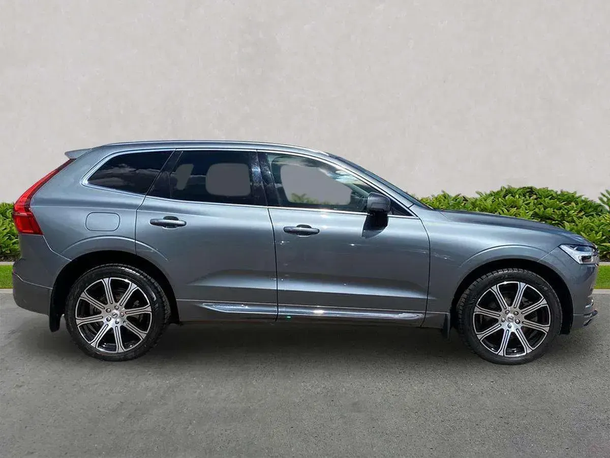 Used Volvo XC60 Inscription 235 HP (172 kW) 2018 Grey SUV