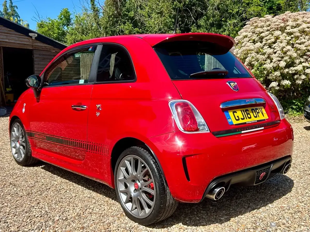 Used Abarth 595 140 HP (102 kW) 2016 Red Hatchback