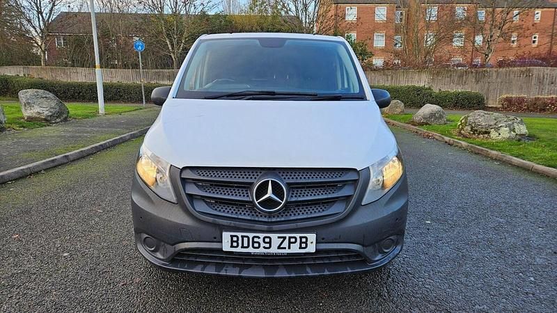 Begagnad Mercedes Vito 134 HK (98 kW) 2019 Vit Van
