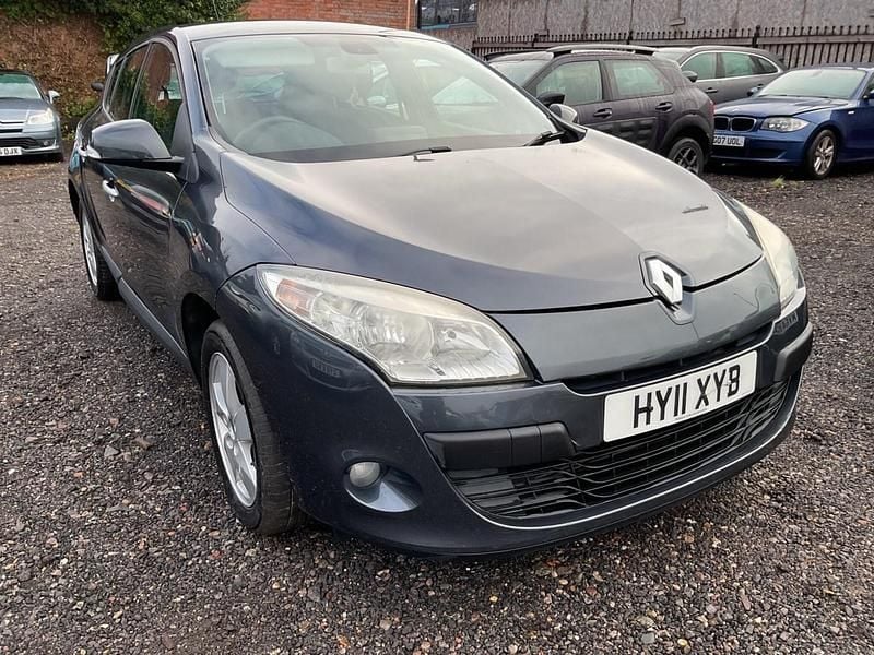 Used Renault Mégane III Dynamique 130 HP (95 kW) 2011 Grey Hatchback