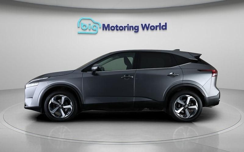 Used Nissan Qashqai N-Connecta 158 HP (116 kW) 2022 Grey SUV