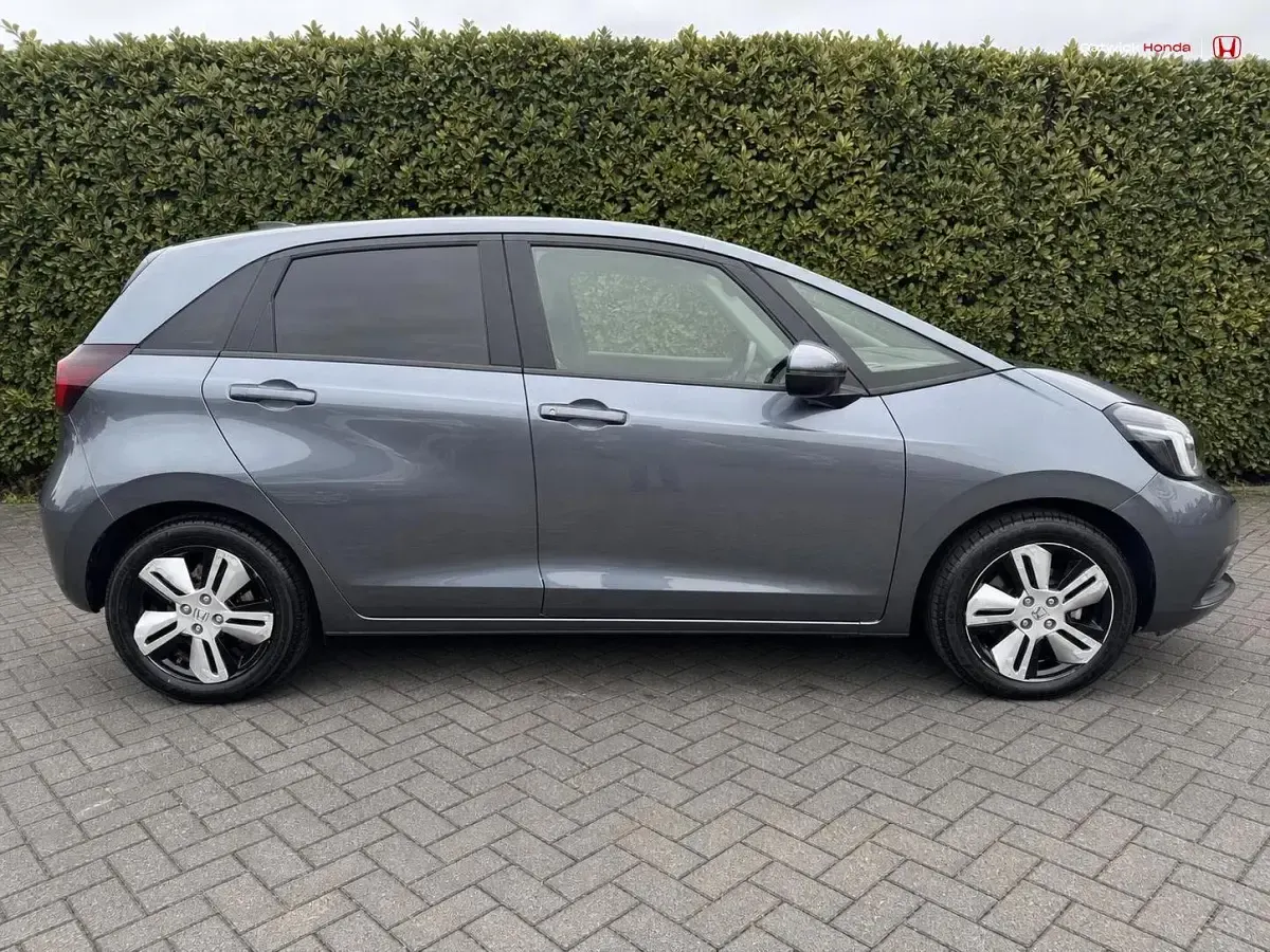 Used Honda Jazz Hybrid 109 HP (80 kW) 2021 Grey Hatchback