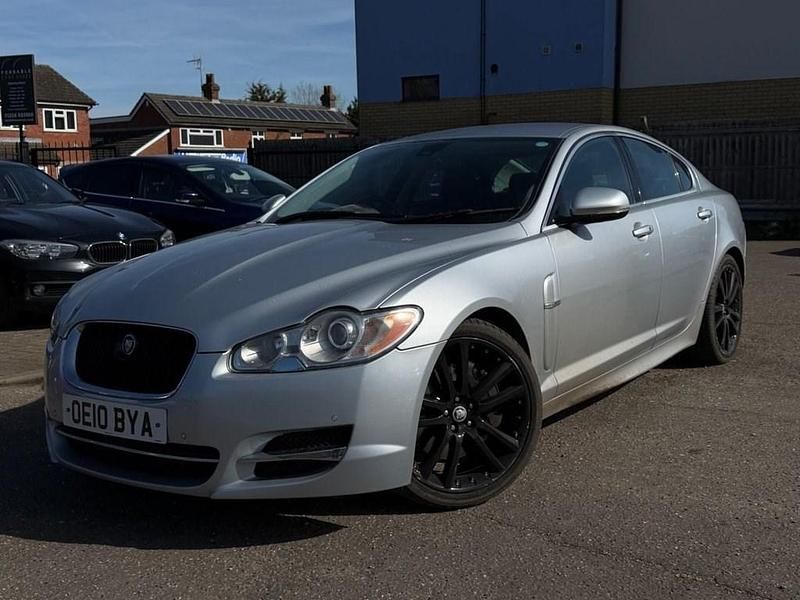 Used Jaguar XF Portfolio 275 HP (202 kW) 2010 Silver Sedan