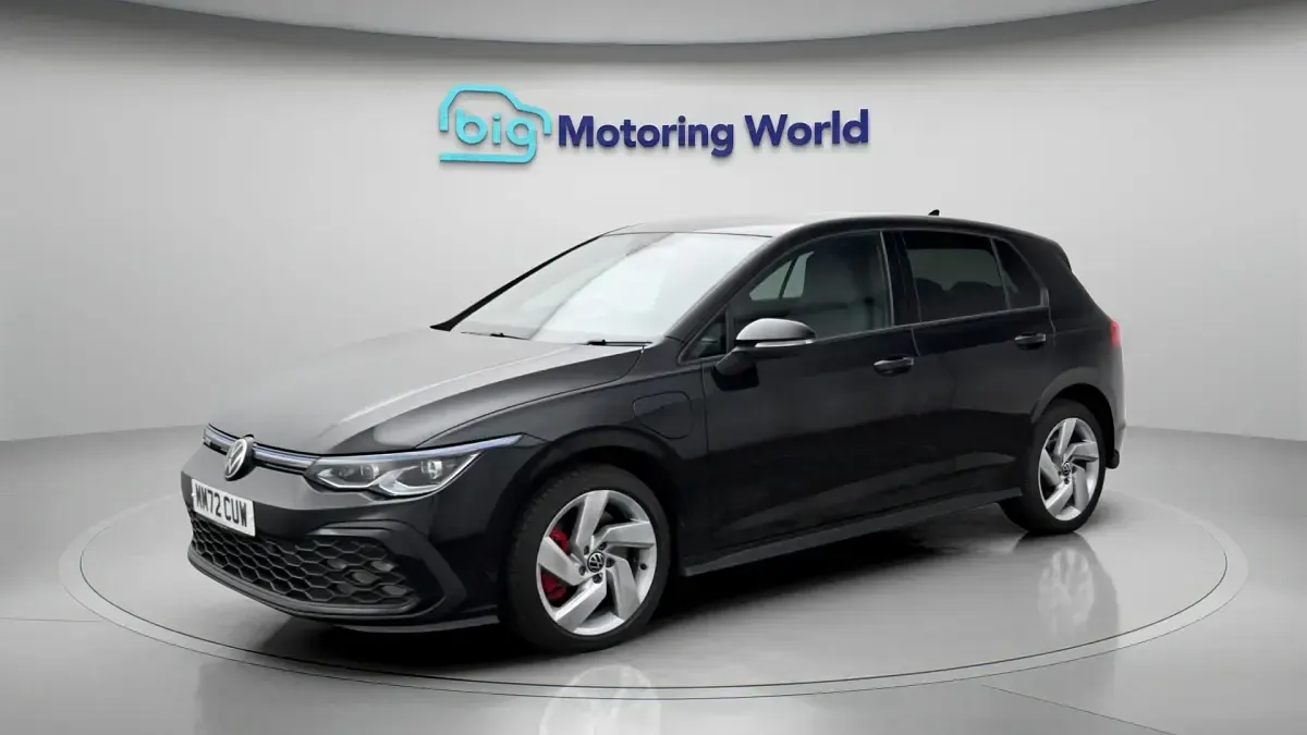 Used VW Golf VIII GTE 242 HP (177 kW) 2022