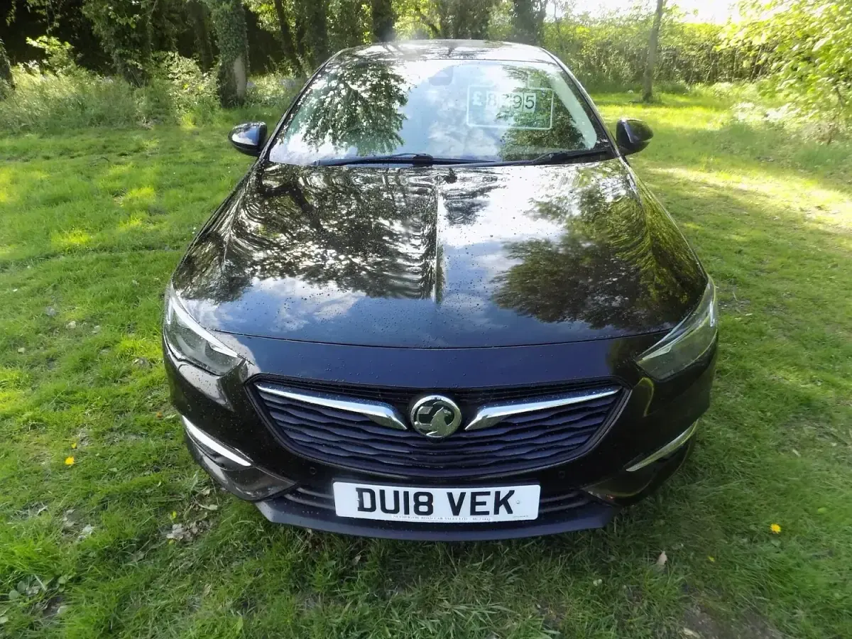 Used Vauxhall Insignia Design Edition 2018 Black Hatchback
